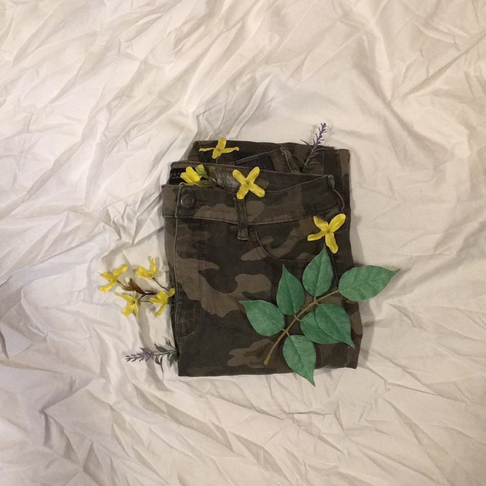 Green Camo Mid-rise Ankle Jegging
